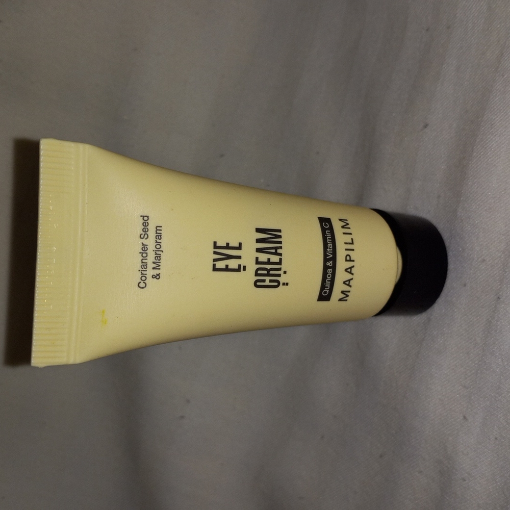 Maapilim Eye Cream with Quinoa, Vitamin  C, Coriander  and Marjoram. New, sealed